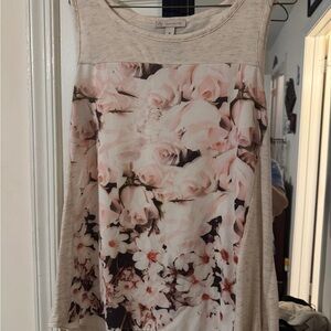 Medium Dress barn sheer Floral front  Sleeveless Top with Pink Roses